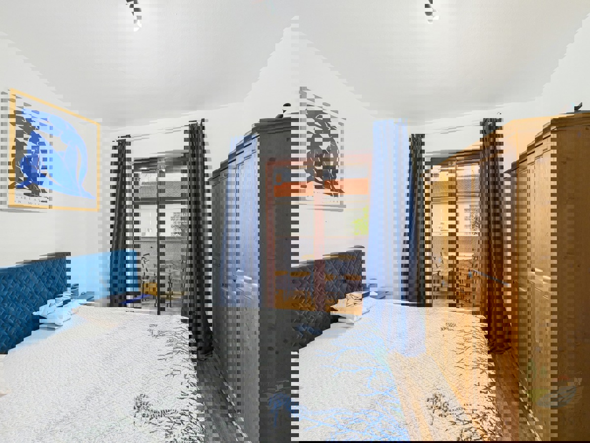 Hiša s 4 apartmaji in prihodkom 28.000 evrov, Medulin