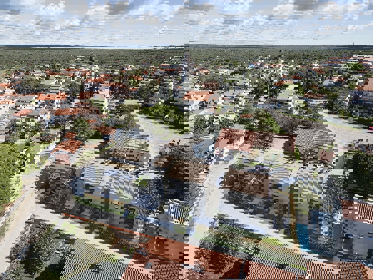 Projekt dveh hiš s pogledom na morje v bližini Fažane