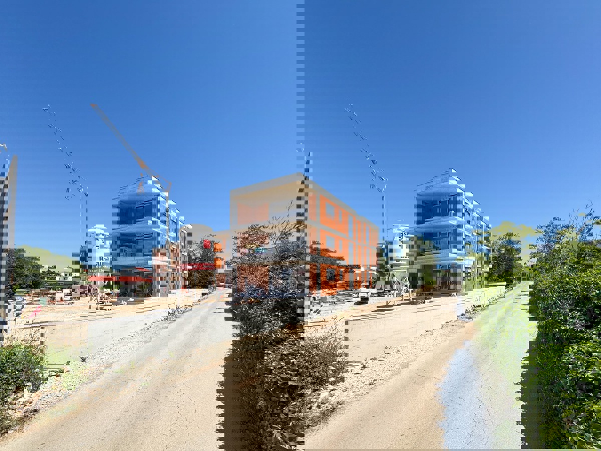 Apartma z zasebnim vrtom, blizu plaže (A1)