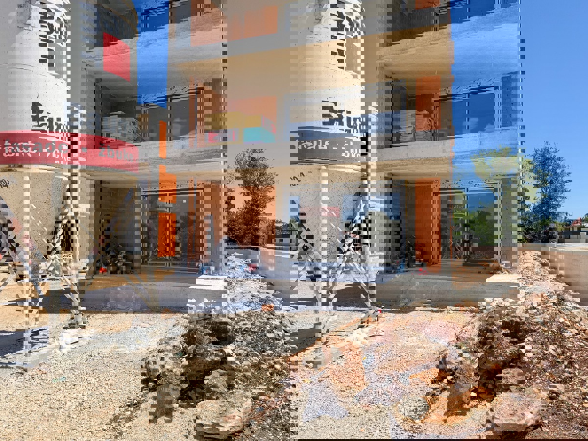 Apartma z zasebnim vrtom, blizu plaže (A1)