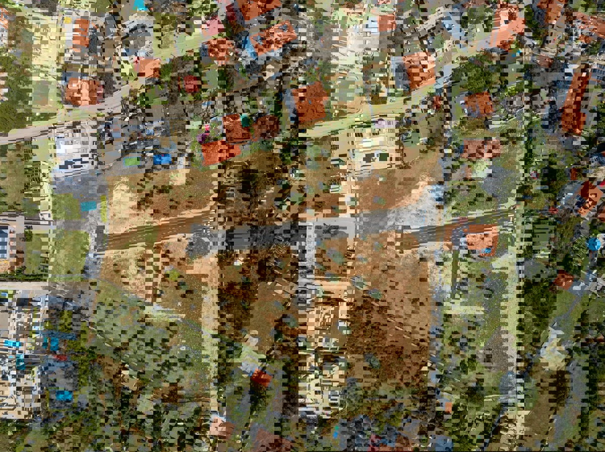 Zazidljivo zemljišče Peroj – parcela št.19