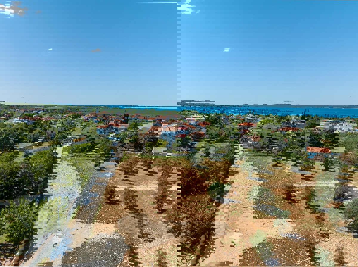 Zazidljivo zemljišče Peroj – parcela št.19