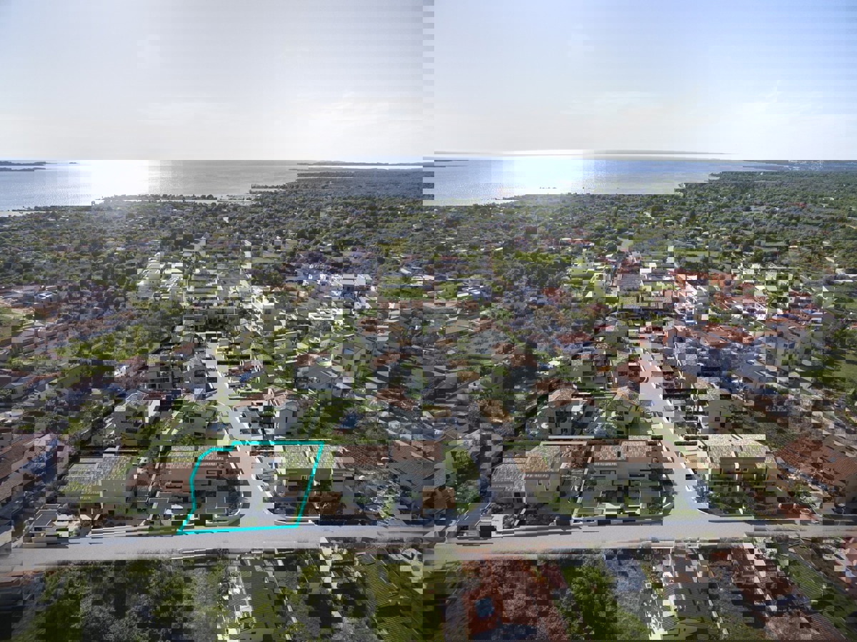 Zazidljivo zemljišče Peroj – parcela št.19