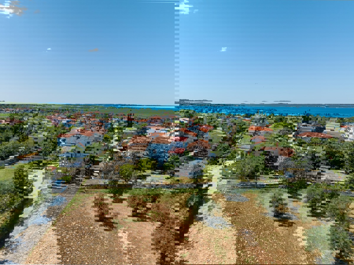 Zazidljivo zemljišče Peroj – parcela št. 15