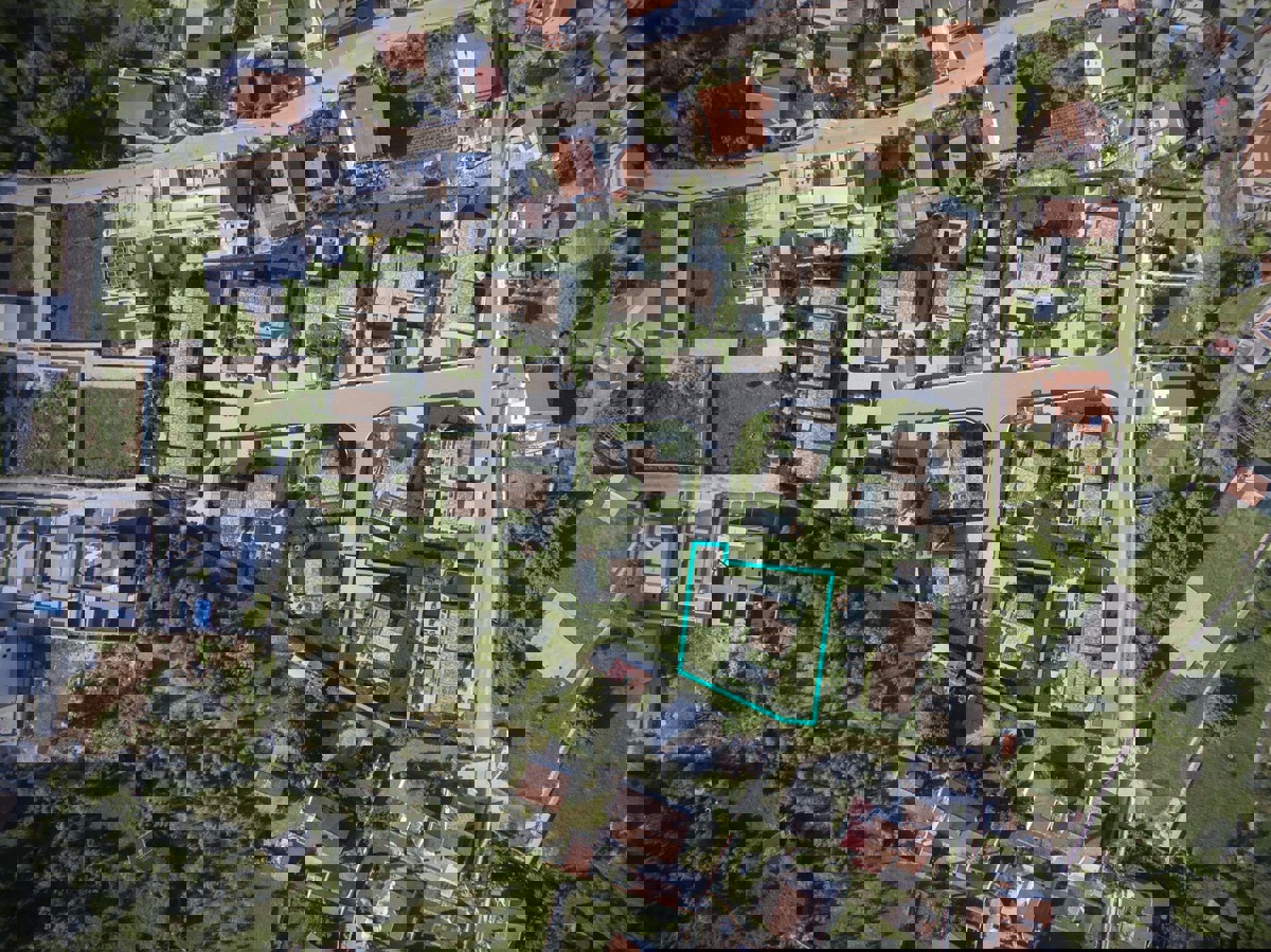 Zazidljivo zemljišče Peroj – parcela št. 15