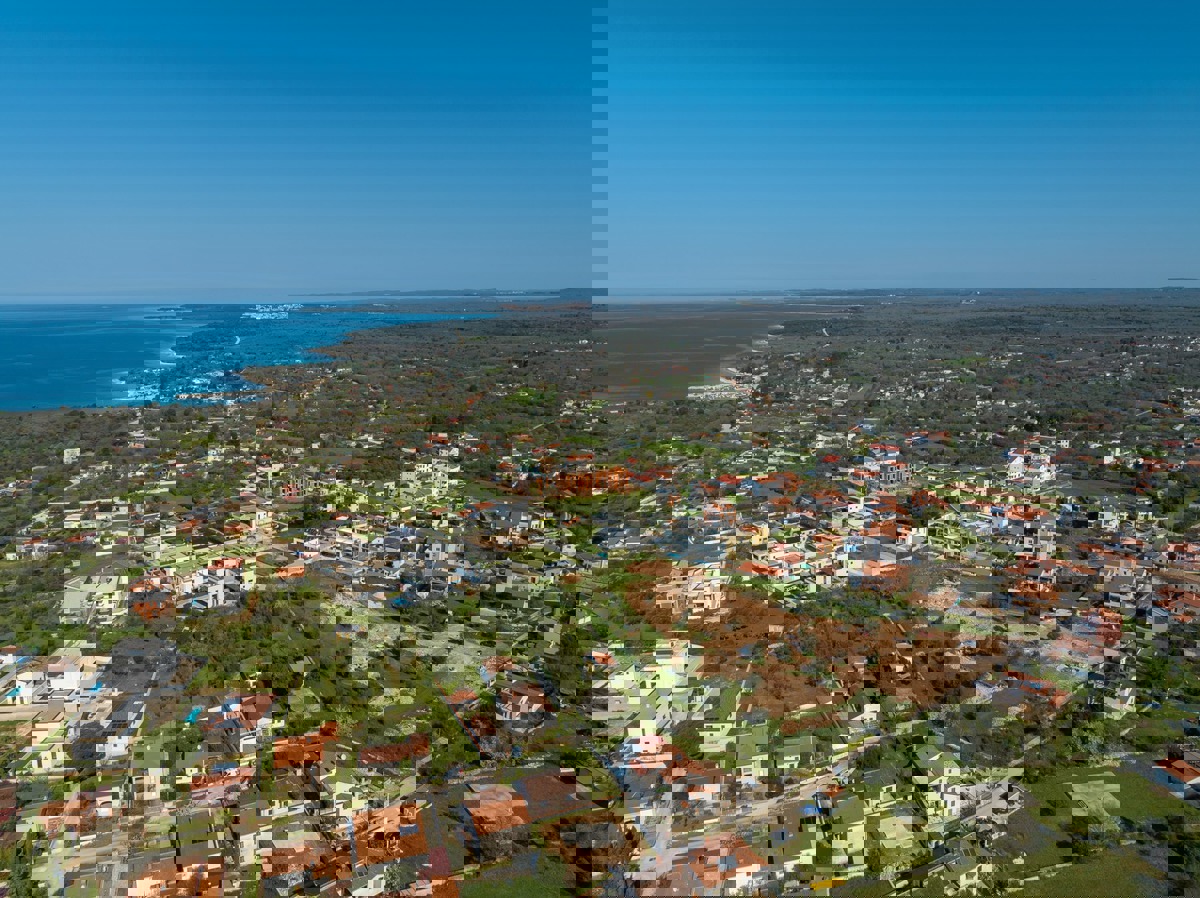 Zazidljivo zemljišče Peroj – parcela št. 15