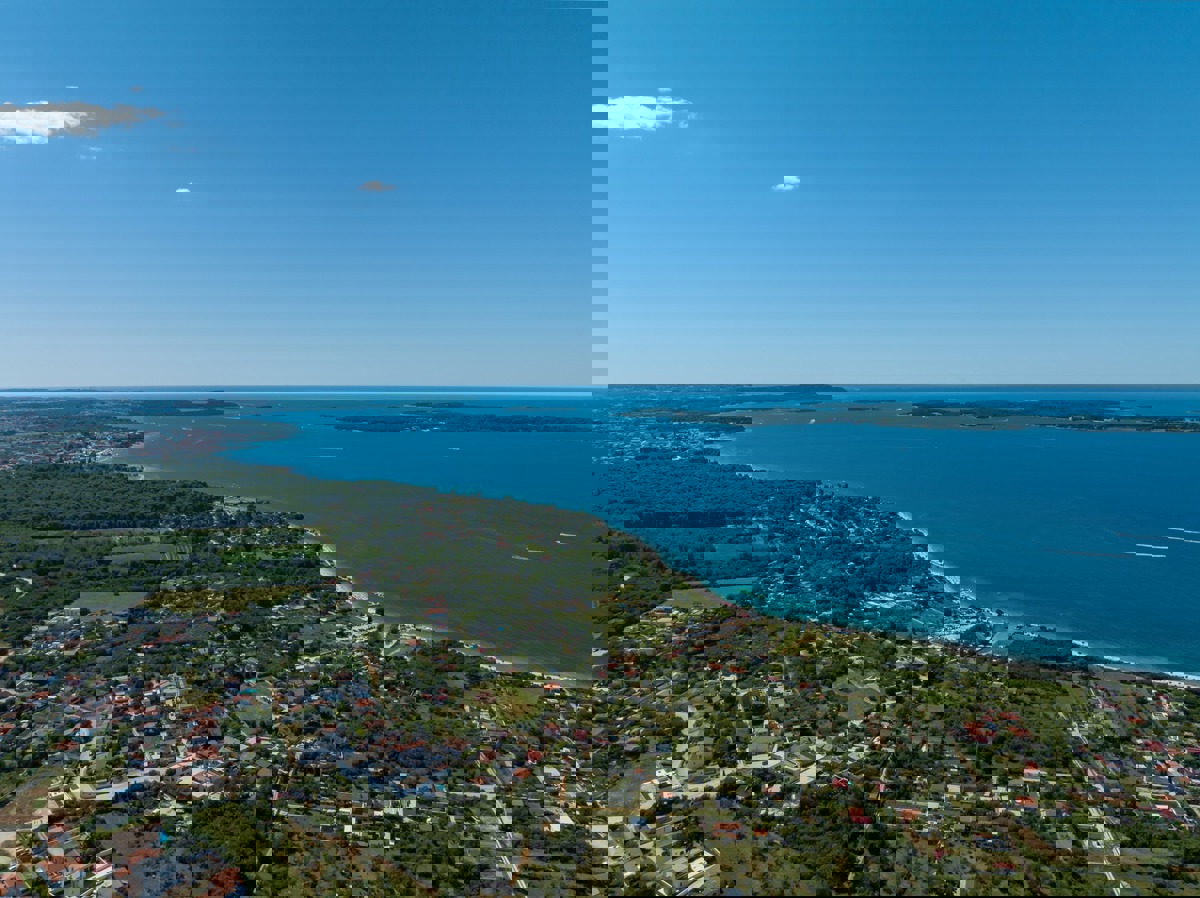 Zazidljivo zemljišče Peroj – parcela št. 15