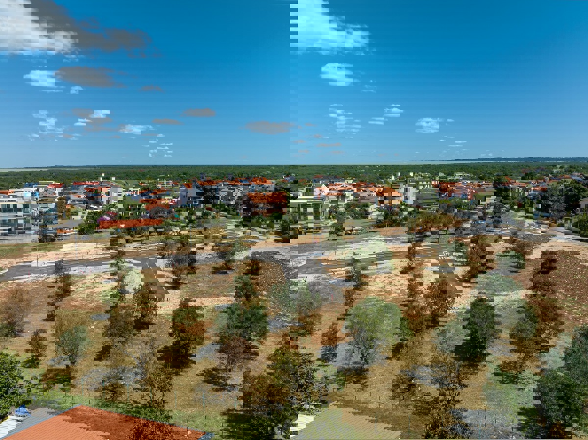 Zazidljivo zemljišče Peroj – parcela št. 15