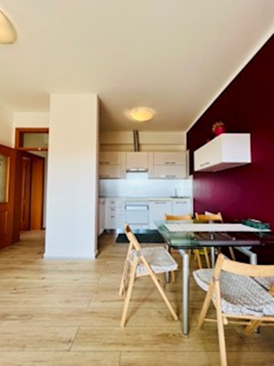 Ližnjan - Apartma z dvema terasama in pogledom na morje