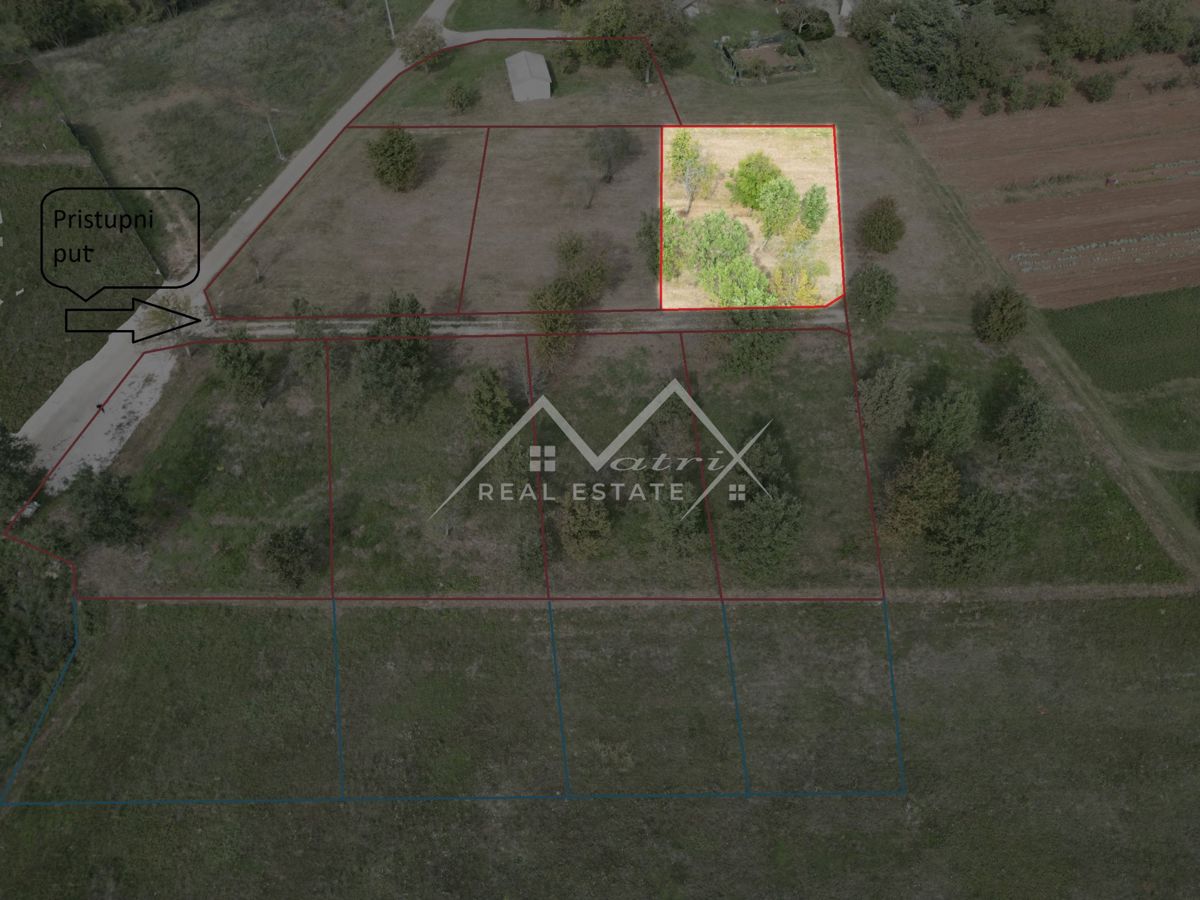 Zemljišče Poreč, 862m2