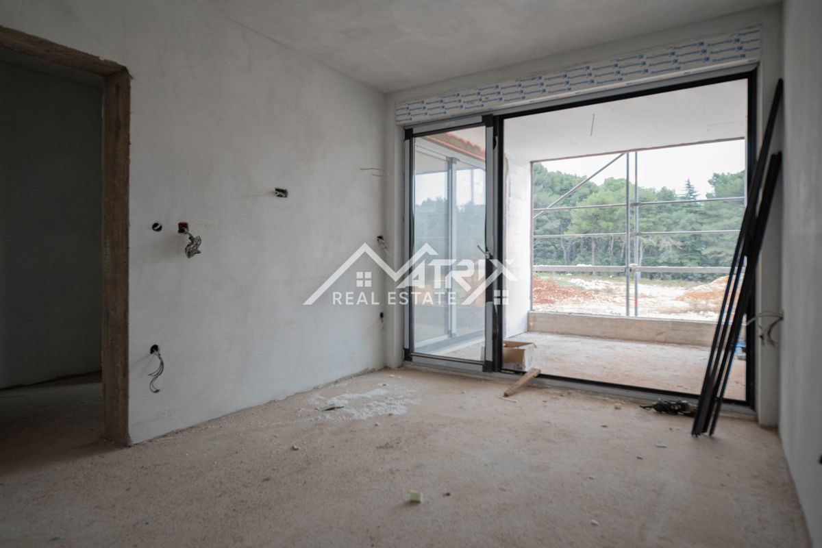 Pula, dvosobna stanovanja s teraso 79–89 m²