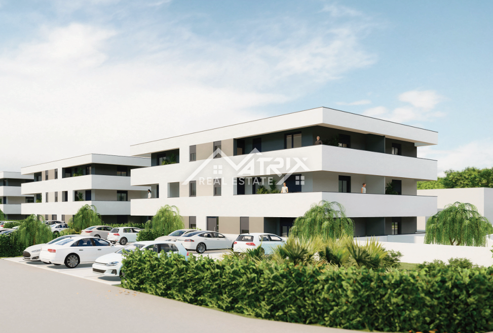 Območje Pule, stanovanje s teraso in vrtom v novogradnji