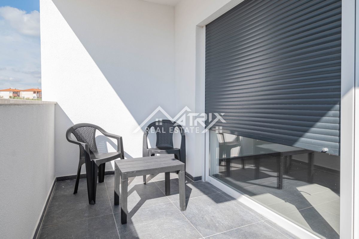 Medulin, dvosobno stanovanje z balkonom in parkirnim mestom, blizu morja