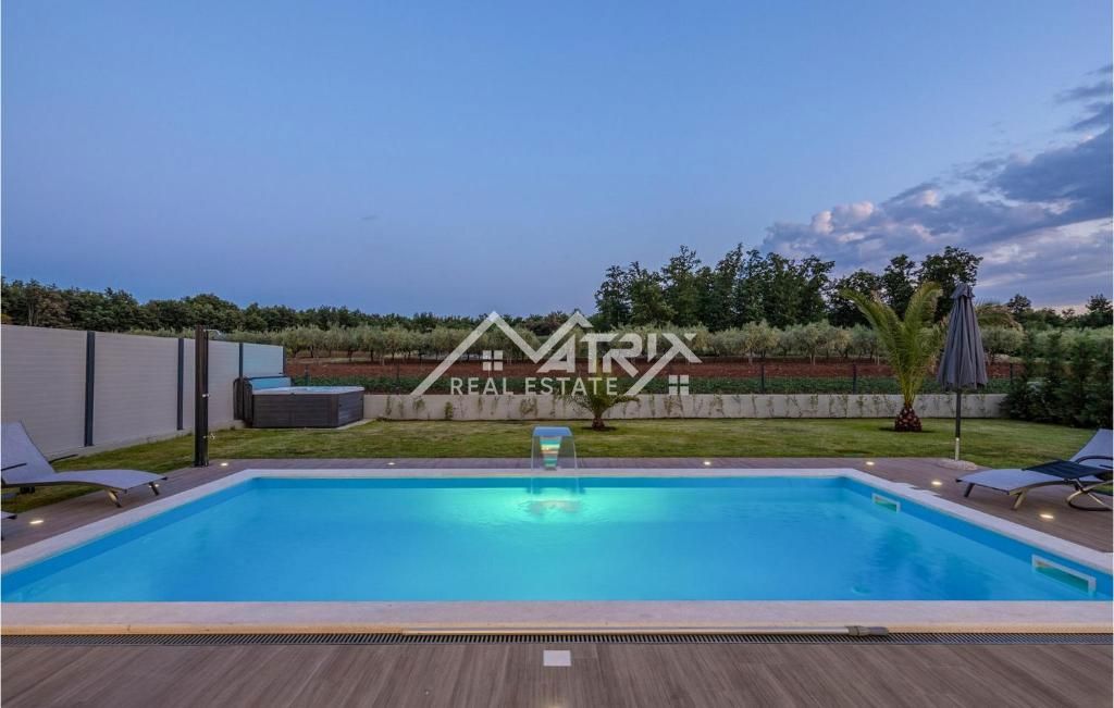 Poreč okolica, lepa moderna hiša blizu mesta