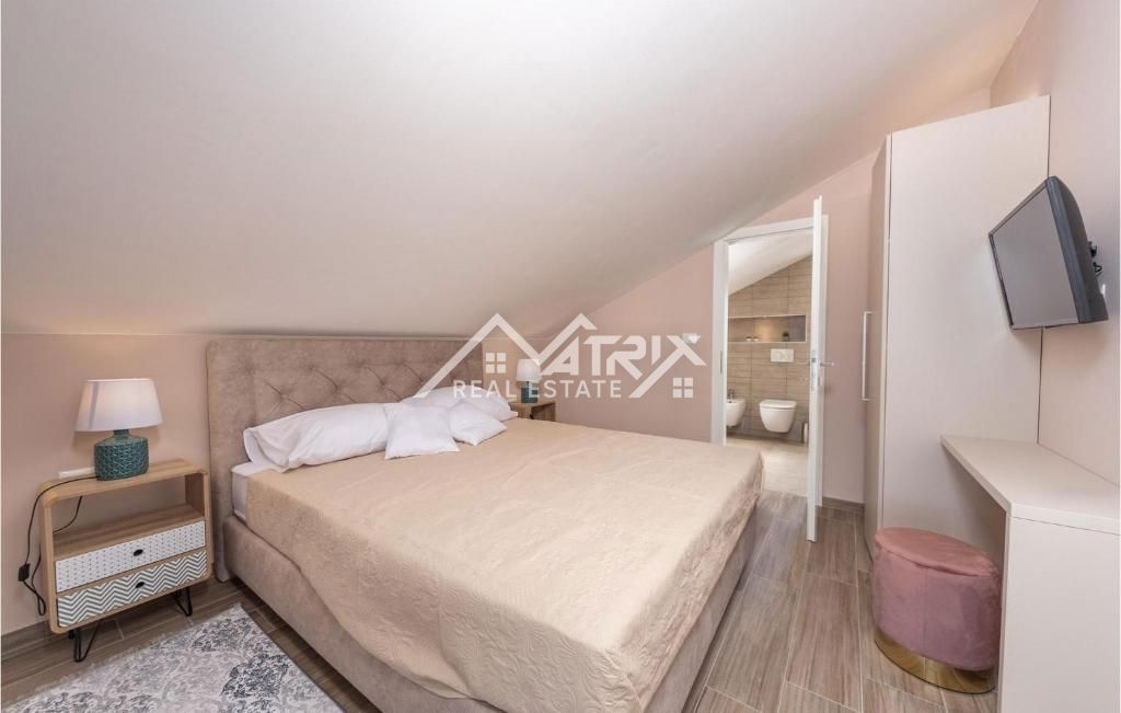 Poreč okolica, lepa moderna hiša blizu mesta