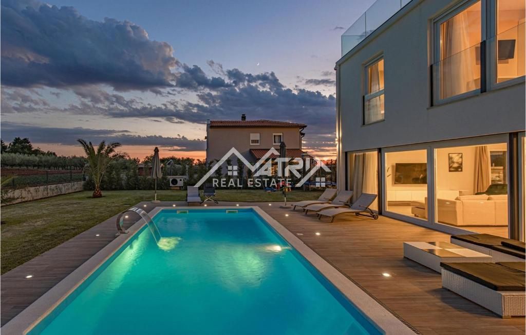 Poreč okolica, lepa moderna hiša blizu mesta