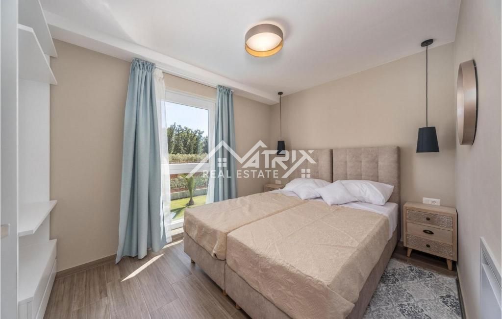 Poreč okolica, lepa moderna hiša blizu mesta