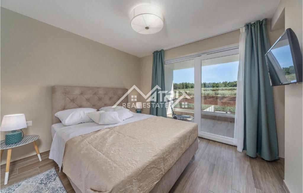 Poreč okolica, lepa moderna hiša blizu mesta