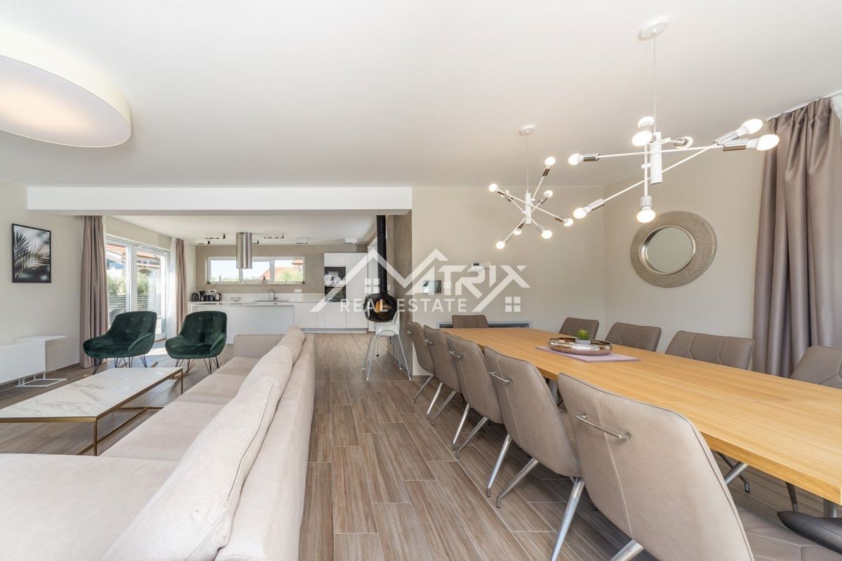 Poreč okolica, lepa moderna hiša blizu mesta