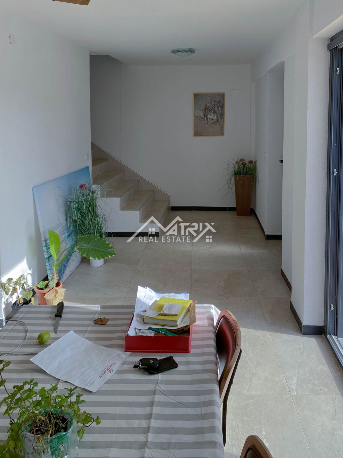 Poreč okolica, moderna hiša z bazenom in pogledom na morje