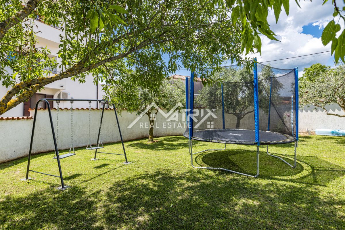 Marčana okolica, čarobna istrska hiša z bazenom