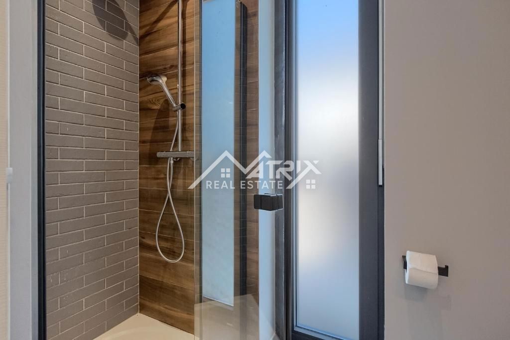 Fažana okolica, Moderna hiša z bazenom blizu morja!