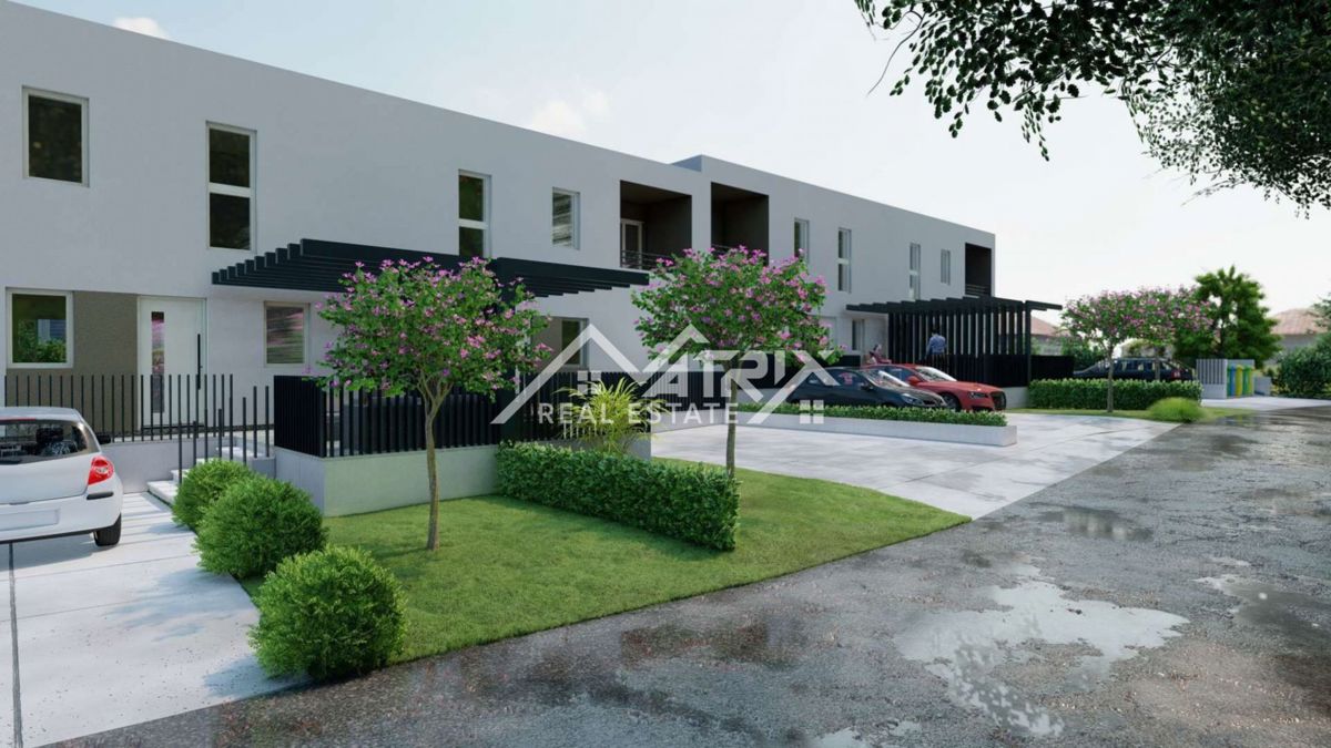 Poreč, moderna novogradnja v bližini morja in centra mesta