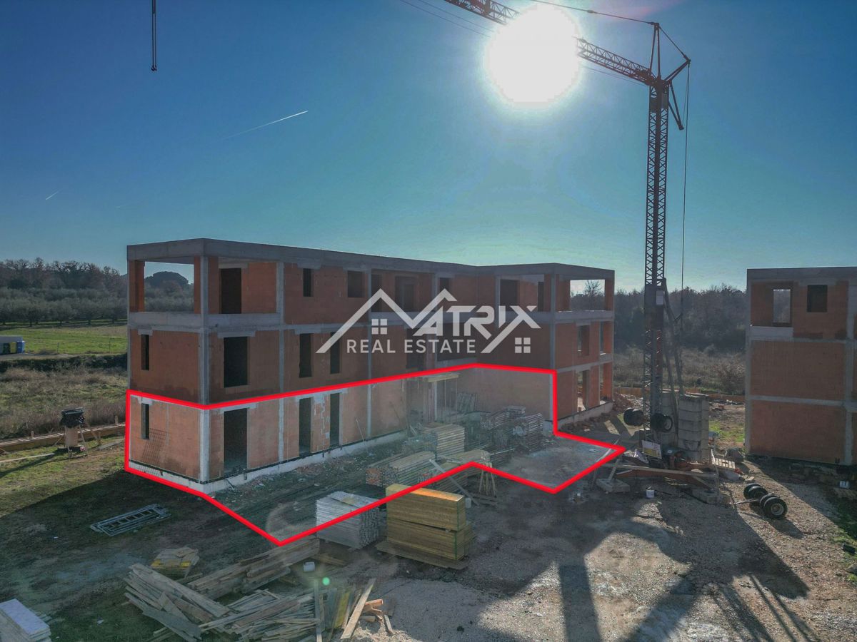  Poreč, veliko stanovanje z vrtom v bližini morja