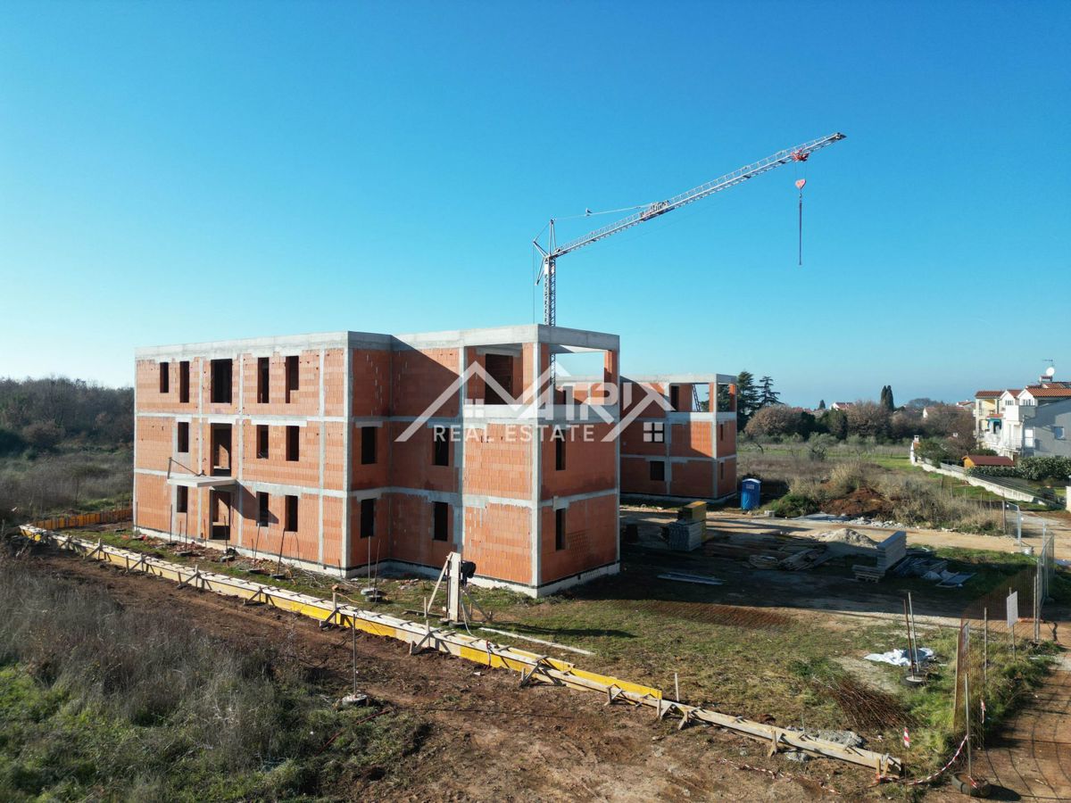  Poreč, veliko stanovanje z vrtom v bližini morja