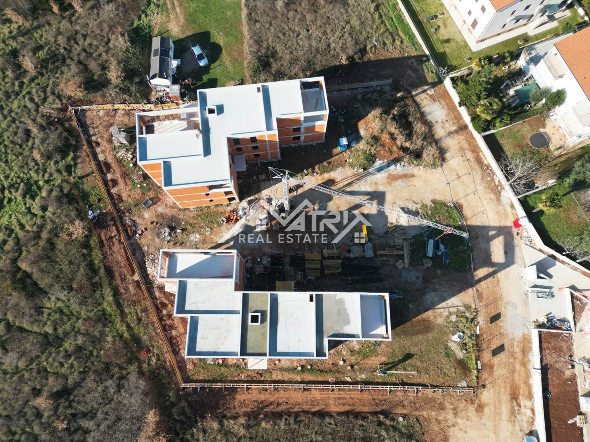  Poreč, veliko stanovanje z vrtom v bližini morja