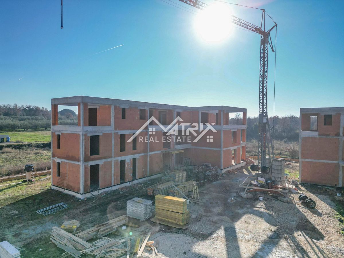  Poreč, veliko stanovanje z vrtom v bližini morja