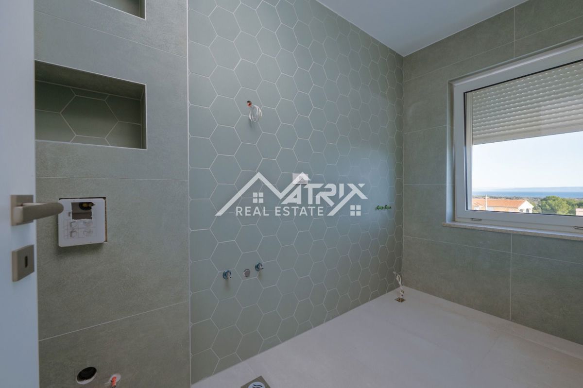 Medulin, Moderna hiša z bazenom in pogledom na morje