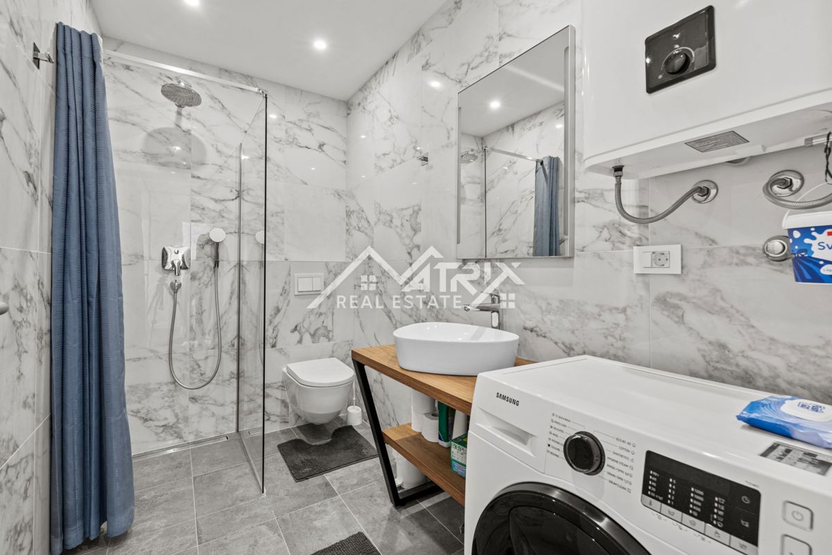 Poreč, luksuzni penthouse s pogledom na morje, Novo!