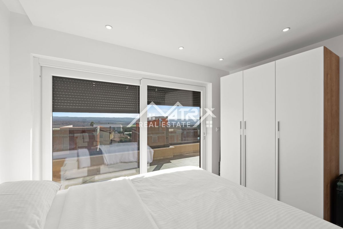 Poreč, luksuzni penthouse s pogledom na morje, Novo!