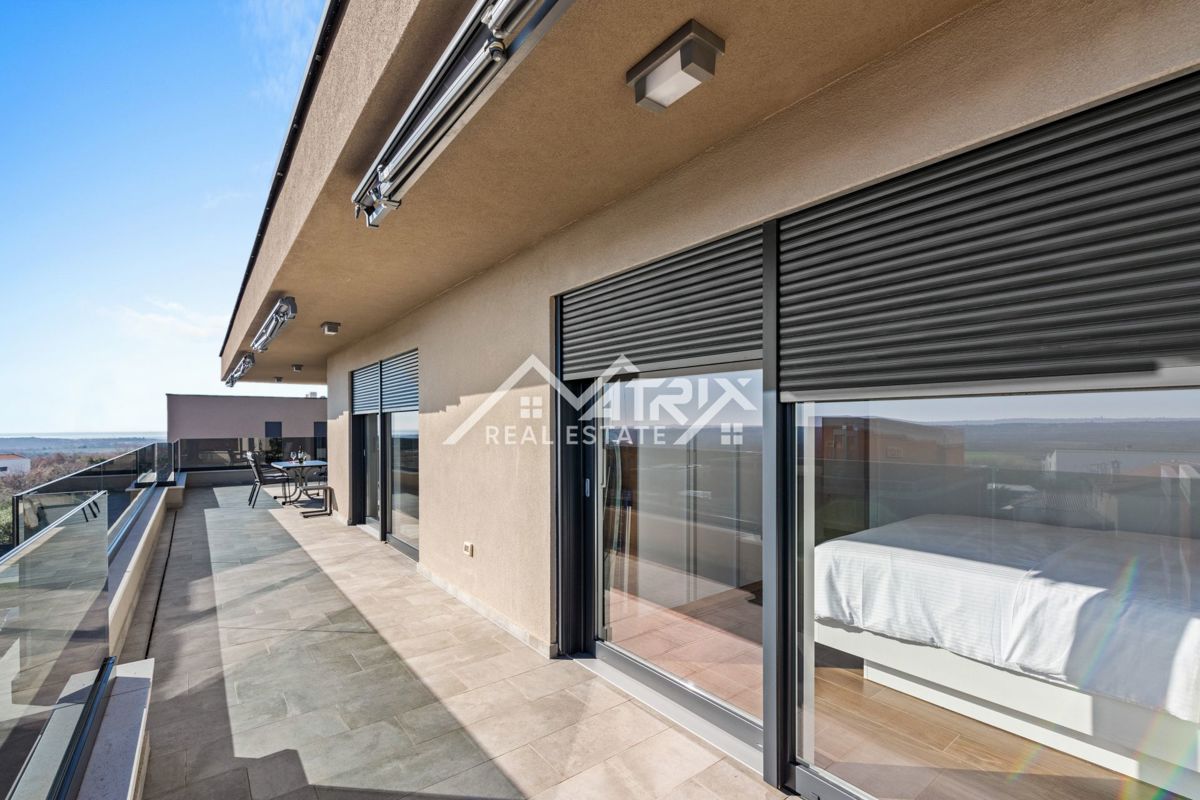 Poreč, luksuzni penthouse s pogledom na morje, Novo!