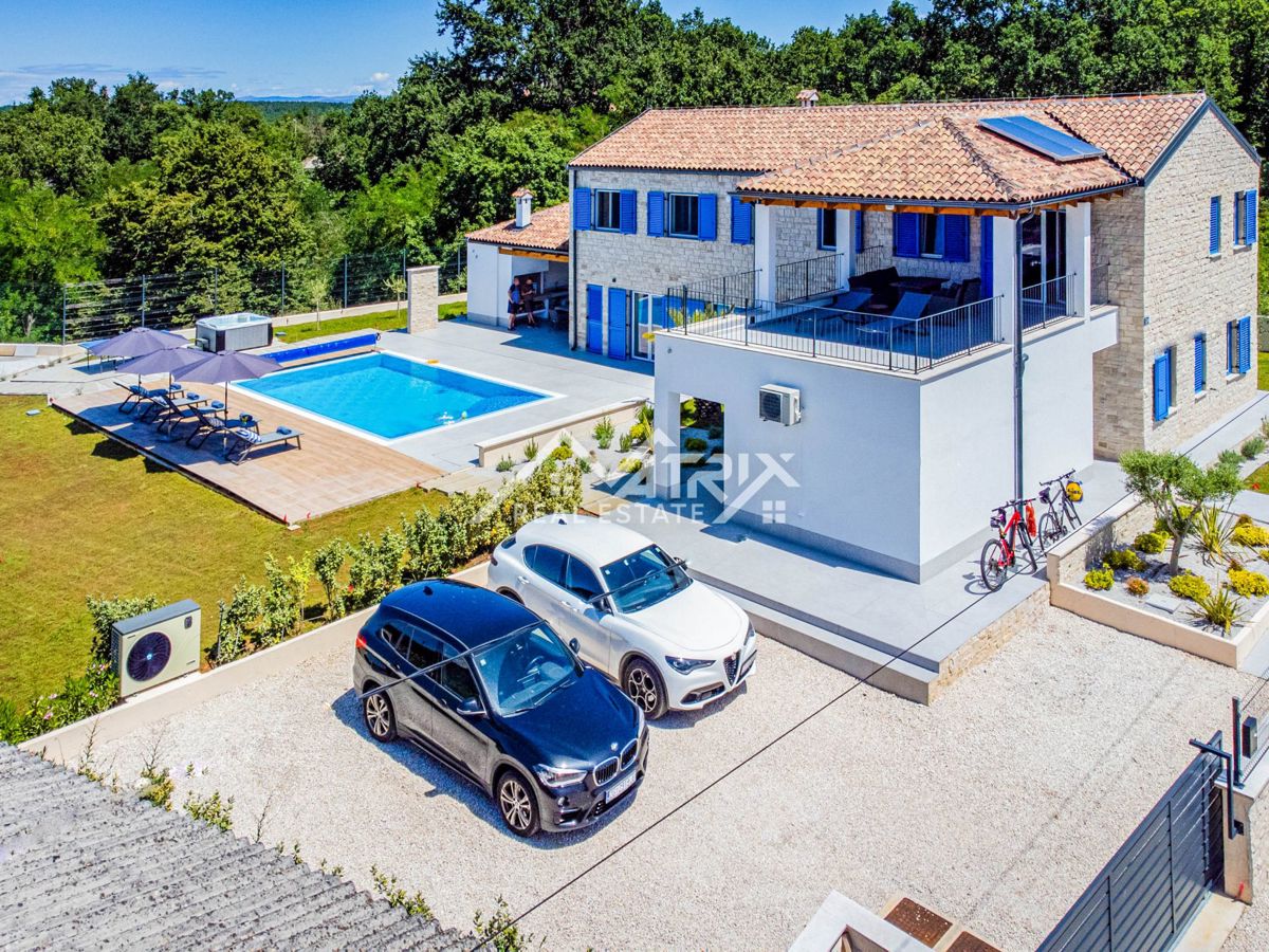 Poreč okolica - Moderna vila z bazenom, jacuzzijem in savno