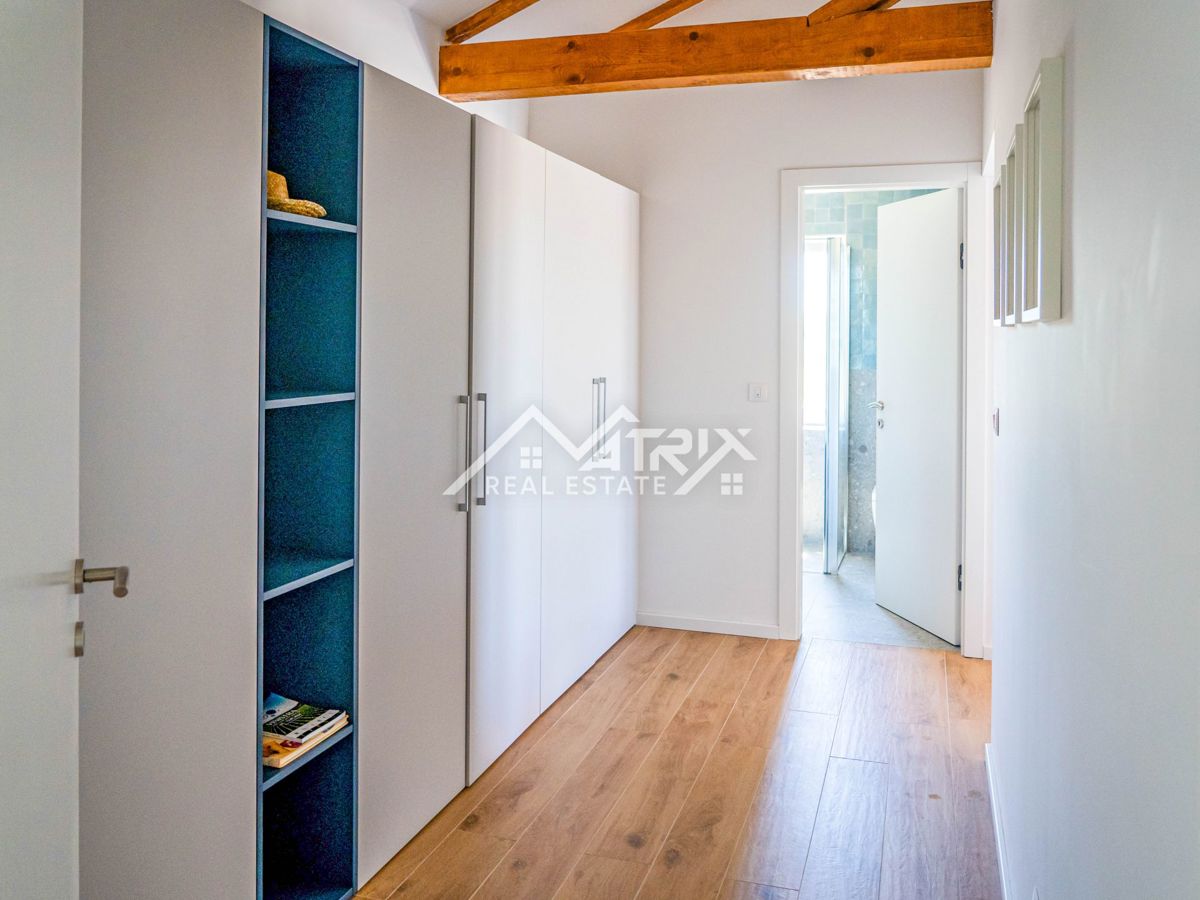 Poreč okolica - Moderna vila z bazenom, jacuzzijem in savno