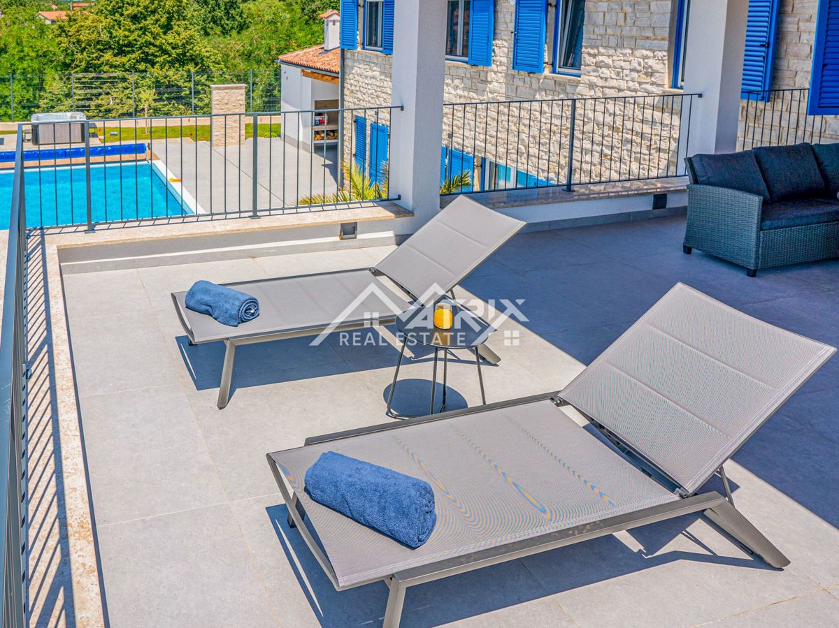 Poreč okolica - Moderna vila z bazenom, jacuzzijem in savno