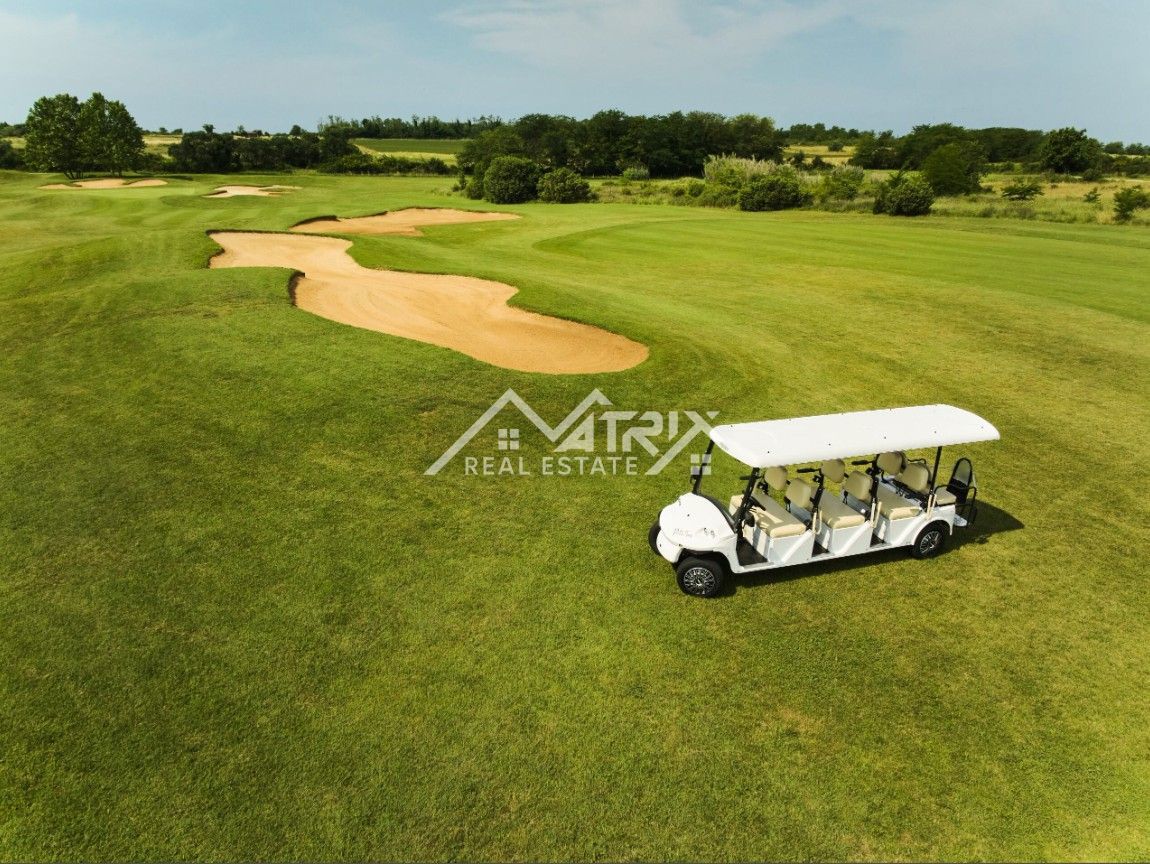 Savudrija, razkošna vila v elitnem letovišču