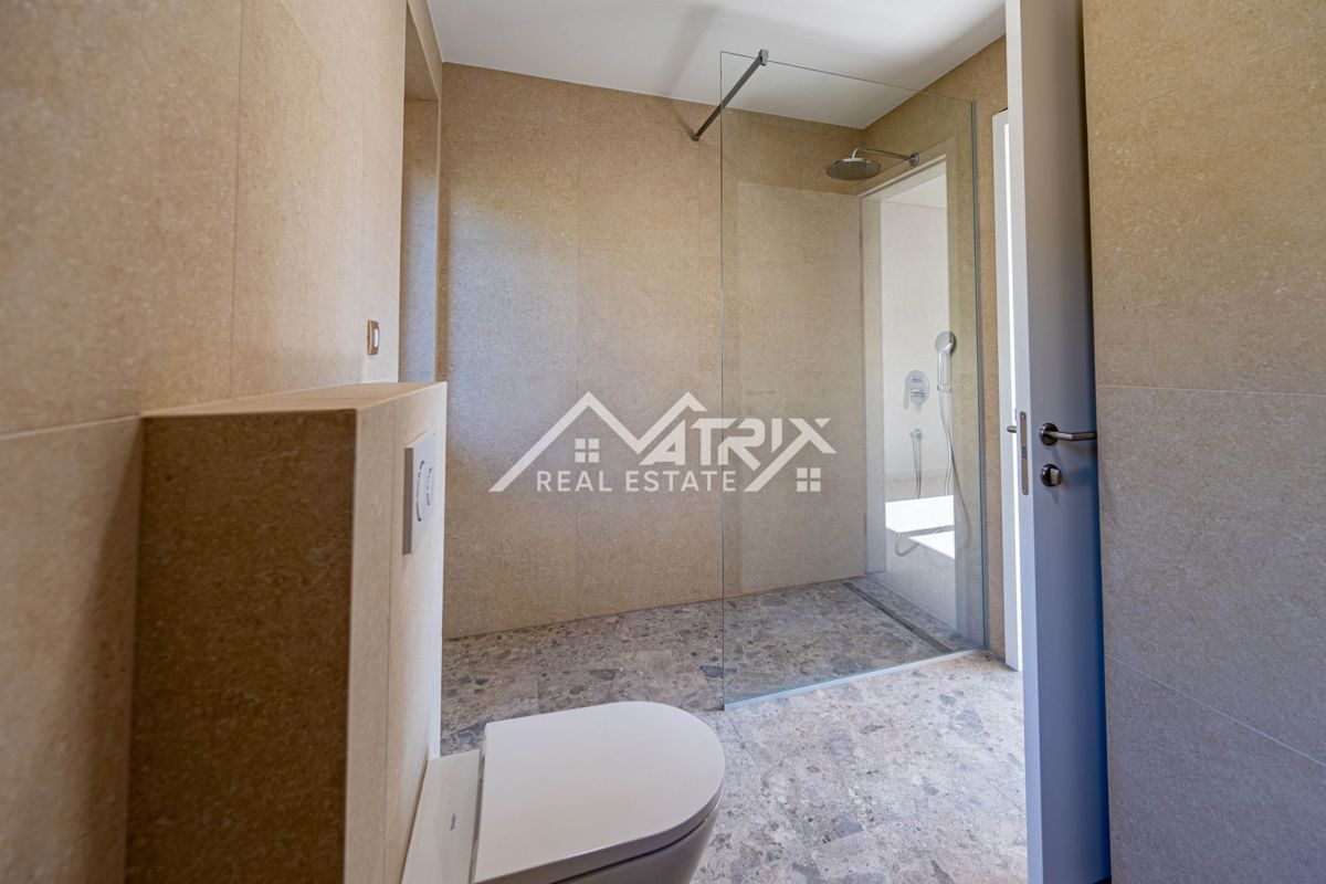 Poreč okolica, moderna pritlična hiša z ogrevanim bazenom