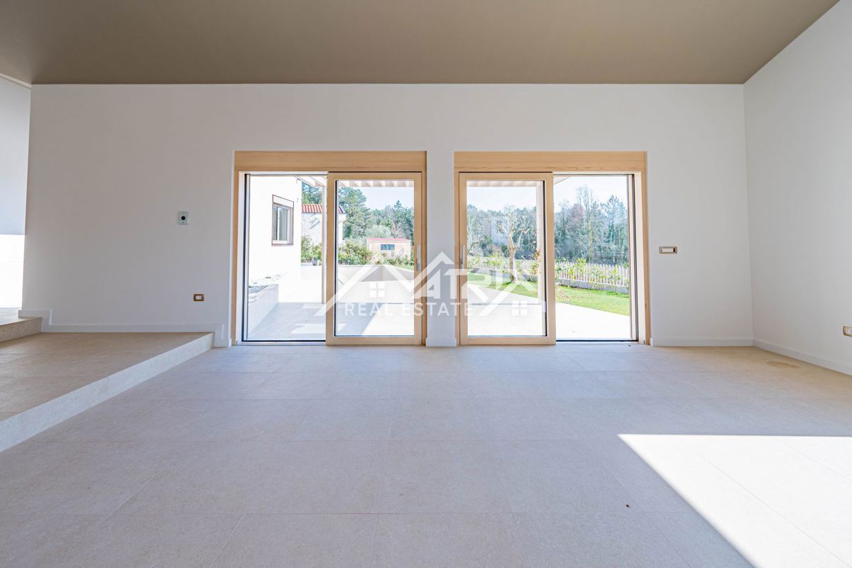 Poreč okolica, moderna pritlična hiša z ogrevanim bazenom