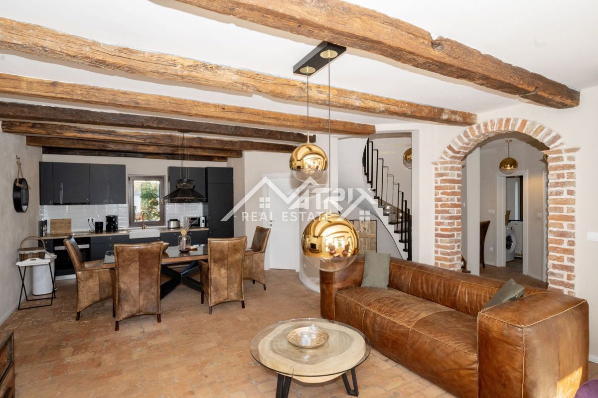 Okolica Poreča, očarljiva kamnita vila z bazenom