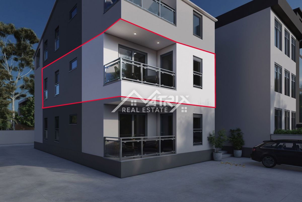 Funtana, Dvosobno stanovanje v prvem nadstropju blizu morja