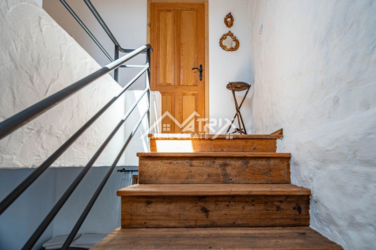 Poreč okolica, prenovljena kamnita hiša z vrtom, opremljena