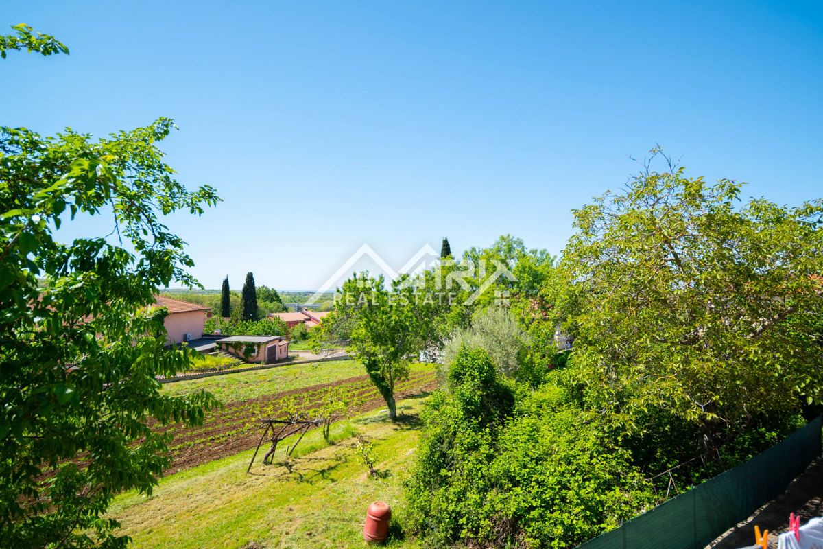 Novigrad okolica, dvojček s pogledom na morje