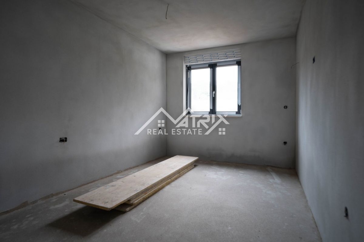 Pula, enosobna stanovanja z ložo 54–55 m²