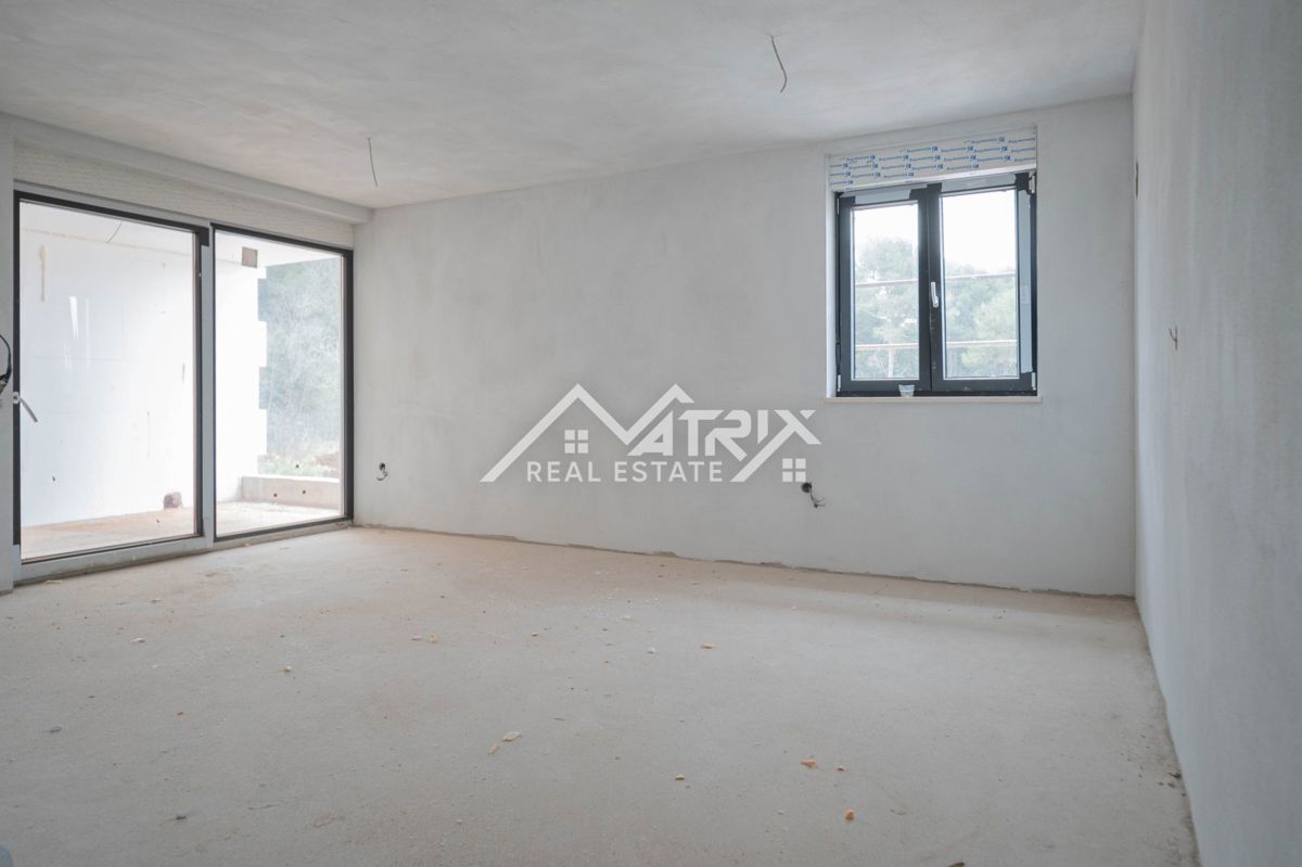Pula, enosobna stanovanja z ložo 54–55 m²