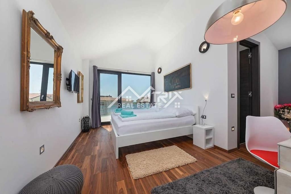 Okolica Poreča, moderna vila s 5 spalnicami