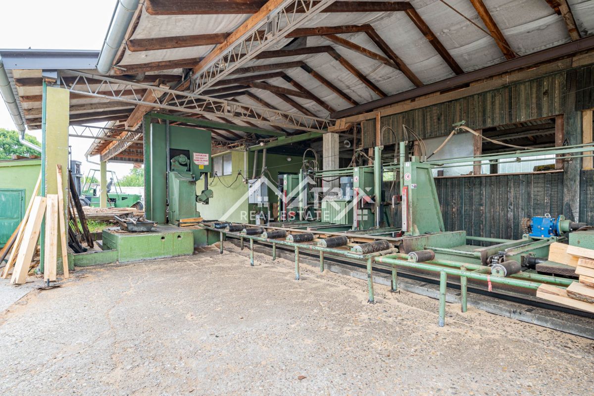 Poslovni prostor Poganovci, Podgorač, 1.500m2