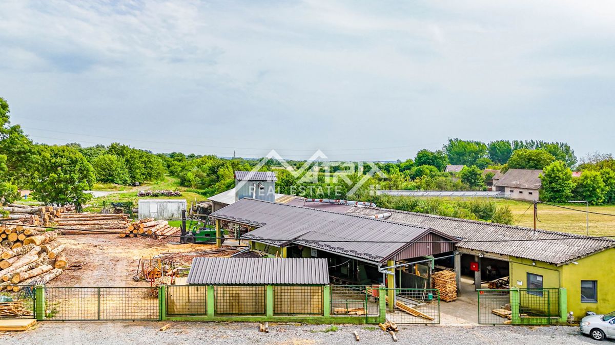 Poslovni prostor Poganovci, Podgorač, 1.500m2